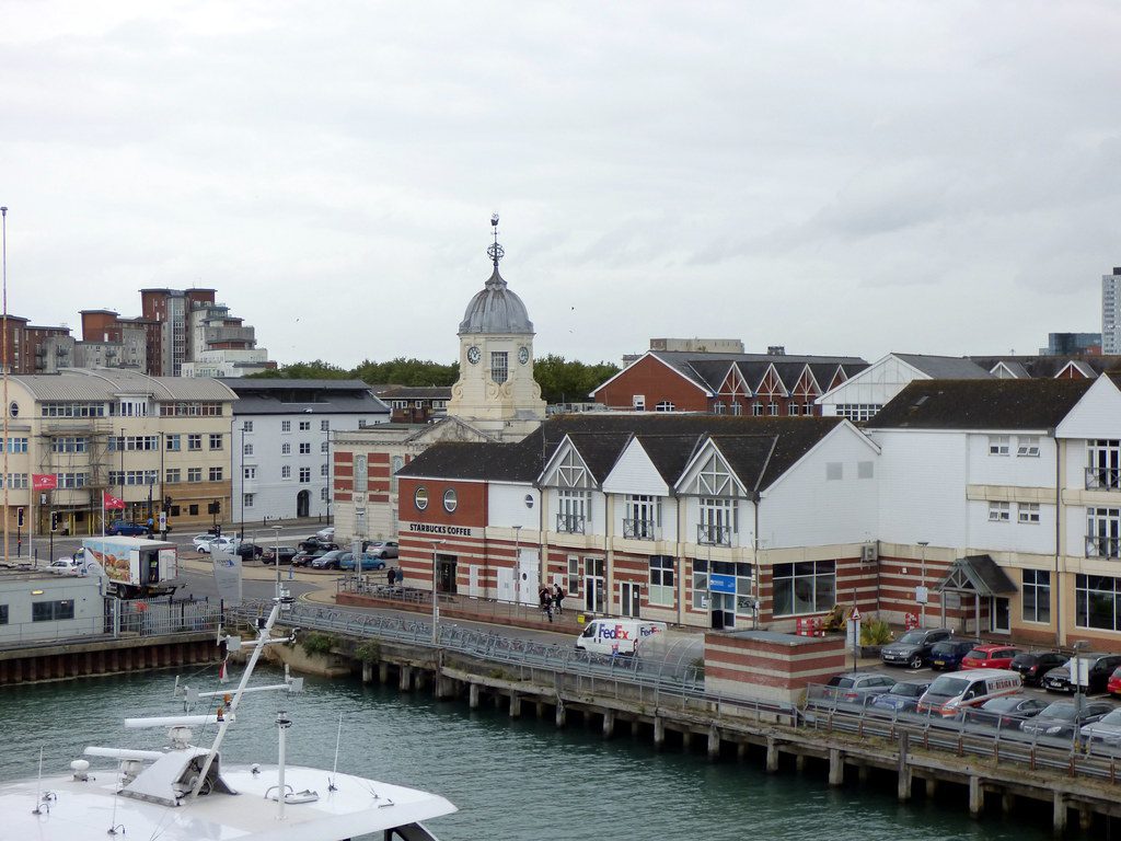 Discovering Southampton: A Guide to Local Life